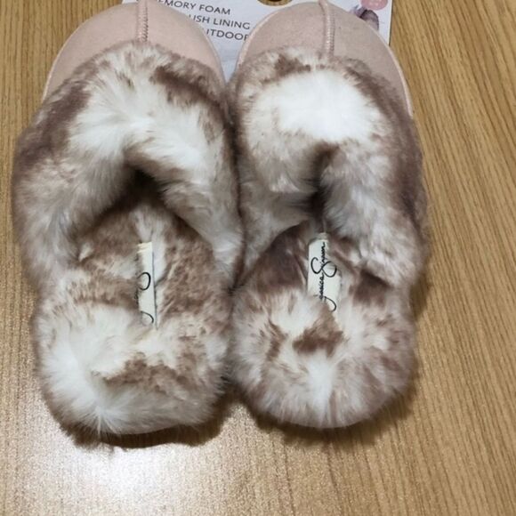 Jessica Simpson- FAUX FUR HOUSE SLIPPERS WOMEN SIZE Small - Picture 15 of 16